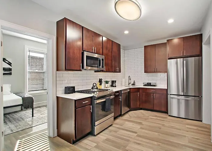 Apartment Great Location! 15 Min From Dt -historic Hyde Park *