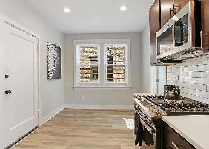 Apartment Great Location! 15 Min From Dt -historic Hyde Park